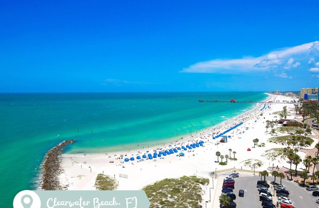 Beachcomber Beach House - Weekly Rental Just Steps To White Sand Beach! 2 Bedroom Home by Redawning
