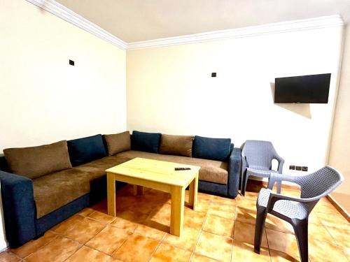 Beachfront - 2 bedroom apartment