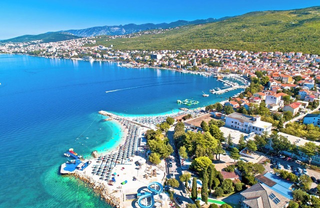 Beachfront Apartment Crikvenica