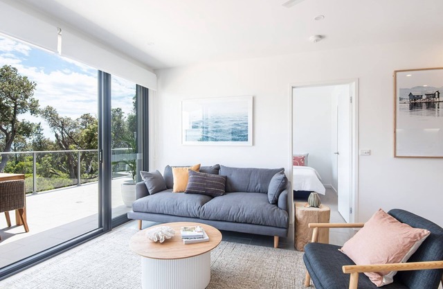 Beachfront Apartment with lots of Wow