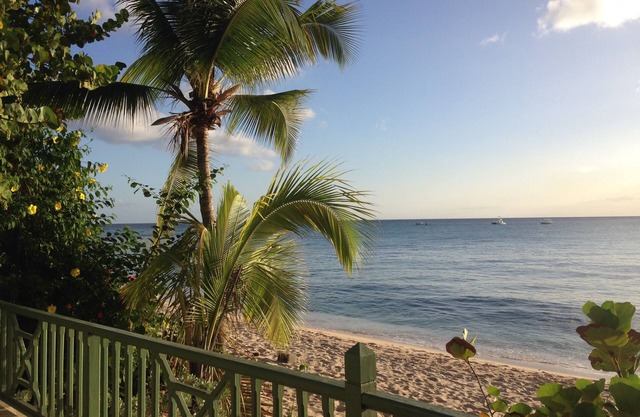 Beachfront Bliss - Stunning 3-Bedroom Villa on Barbados’ West Coast