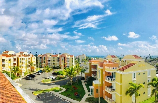 Beachfront Condo w/Rooftop Terrace &WiFi