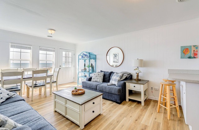 Beachfront Emerald Isle Vacation Rental w/Deck!