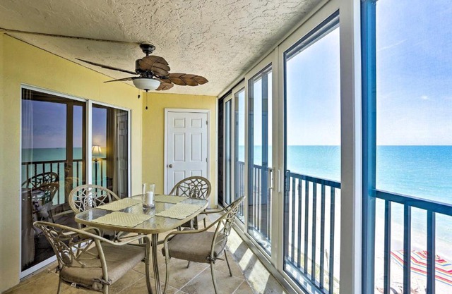 Beachfront Englewood Condo with Community Pool!