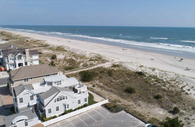 Beachfront House w/POOL at 5 94th St. Stone Harbor & Avalon PERFECT LOCATION