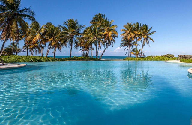 Beachfront Ocean Villa in Wyndham Rio Mar, Just fully renovated!