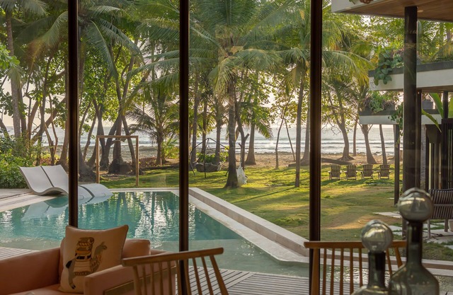 Beachfront Private Large Home - Longitude Estate