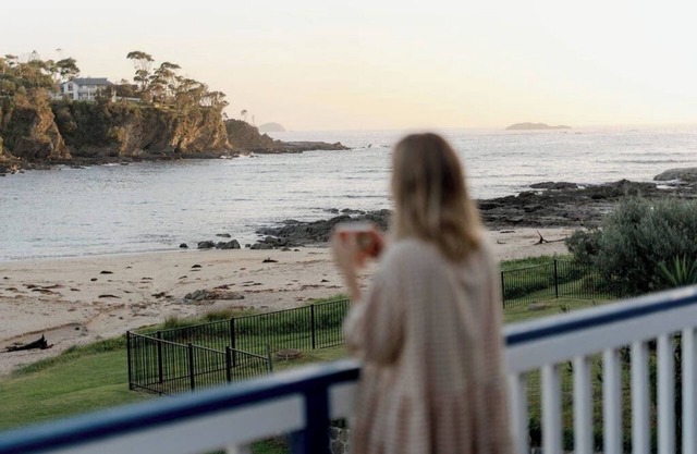 Beachfront Shack · Malua Bay - Beachfront - Pet Friendly - EV Charger