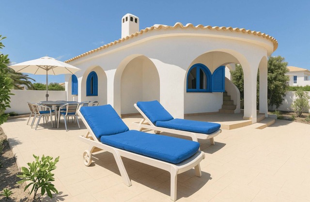 Beachfront villa | La Brisa Azul