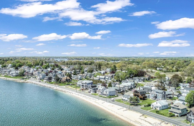 Beachside Branford- walk to Beach, Grill
