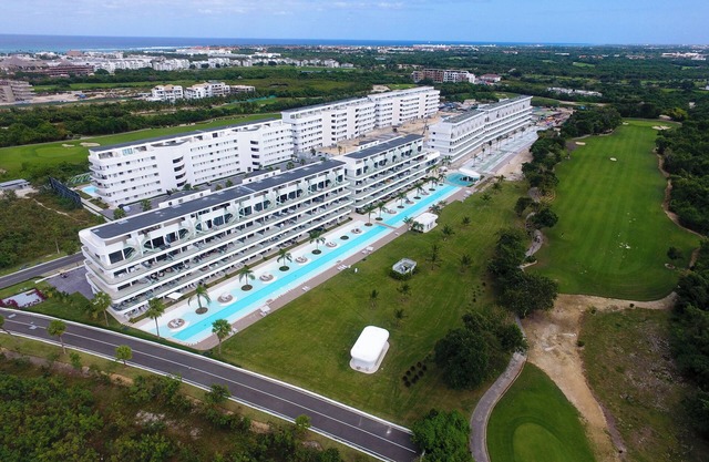 Beachside Gem: Your Coastal Haven close to Beach