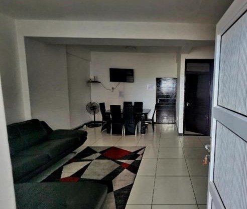 Beachurst Apartment