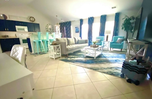 🏖Beachy Blue Haven near Savannah-3 Bed, 2 Bth