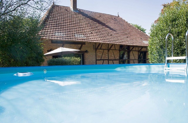 Beautiful private villa for 8 guests with WIFI, private pool, TV, terrace and pets allowed
