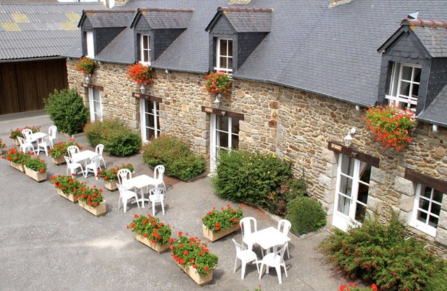 Beautiful apartment for 4 people with pool, WIFI, TV and terrace