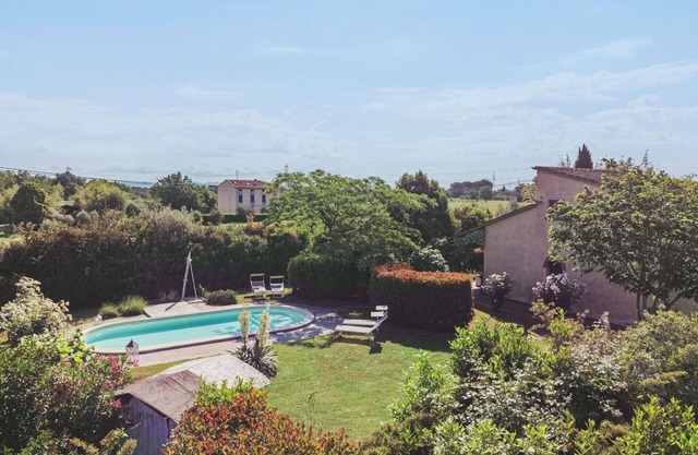 Beautiful private villa for 6 guests with private pool, WIFI, TV and terrace