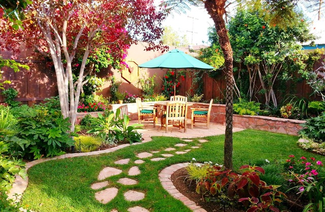 Beautiful 1940's La Jolla Beach Cottage and Gardens