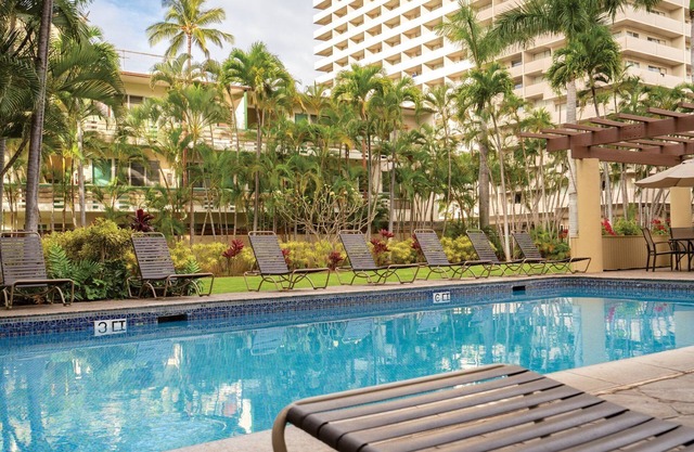 Beautiful 1BR Condo near Waikiki Beach