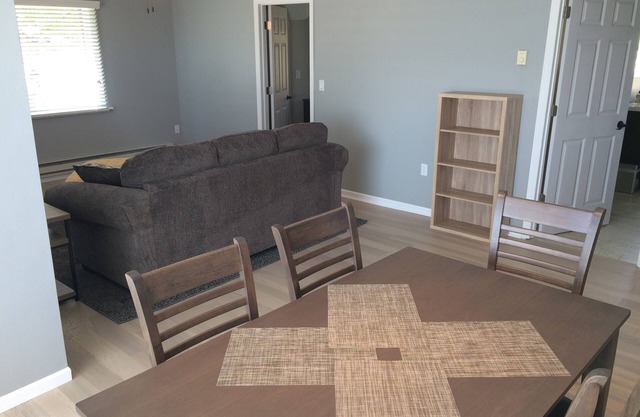 Beautiful 2 Bedroom Downtown Grand Marais w/Incredible Lake Views