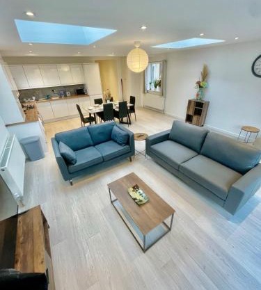 beautiful 3 bedroom apartment in cambridge sleeps 7