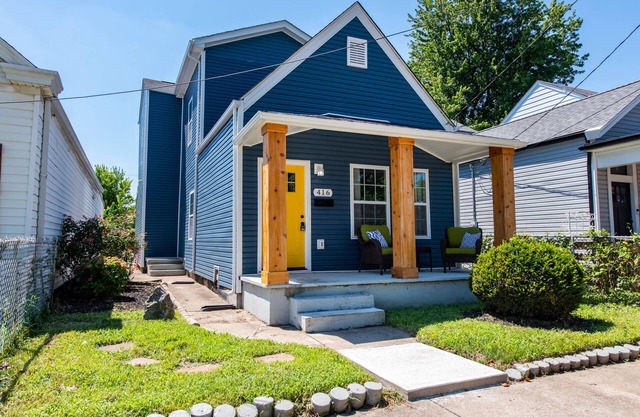 BEAUTIFUL 3 BEDROOM SHELBY PARK HOME *FREE ONSITE PARKING*