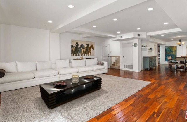 Beautiful 3 Br. Condo L-(74376) by Houzlet