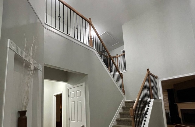 Beautiful 3bdrm townhome 1.5 mls from Braves Stadium