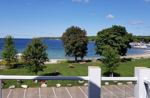 Beautiful Adults Only Water View Condo, Downtown Sister Bay, Walk To Everything
