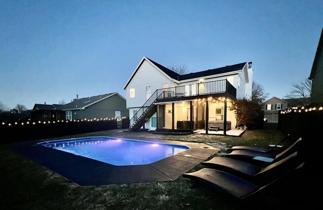 Beautiful and comfortable home 25 minutes from Kansas City downtown