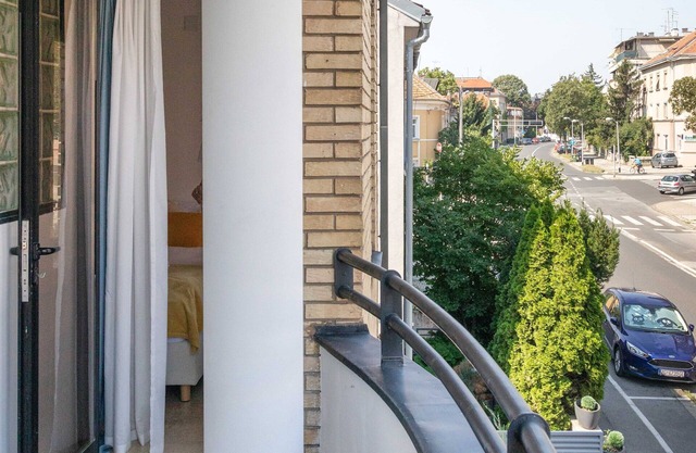 Beautiful and Cozy Studio Near City Center
