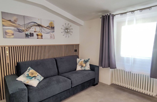 Beautiful apartment for 5 guests with WIFI, TV, patio and panoramic view