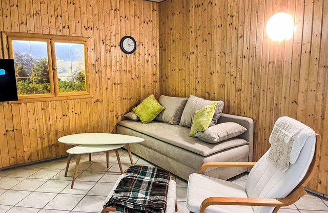 Beautiful apartment for 2 guests with WIFI, hot tub and TV
