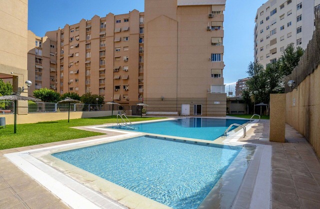 Beautiful apartment for 7 people with WIFI, pool, A/C, TV and terrace