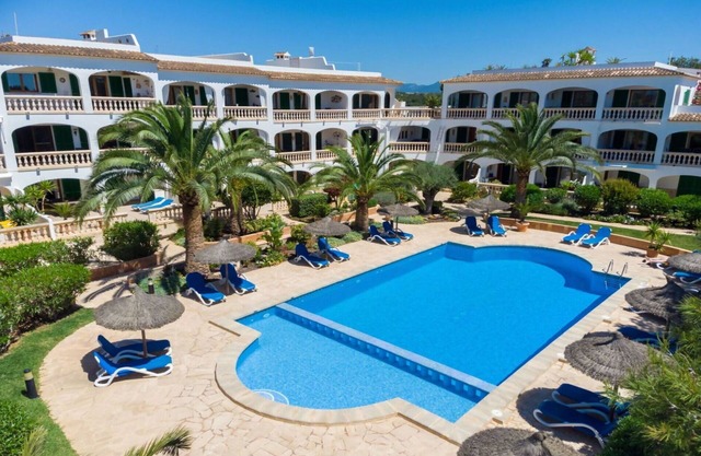 Beautiful apartment for 4 people with pool, A/C, WIFI, TV and terrace