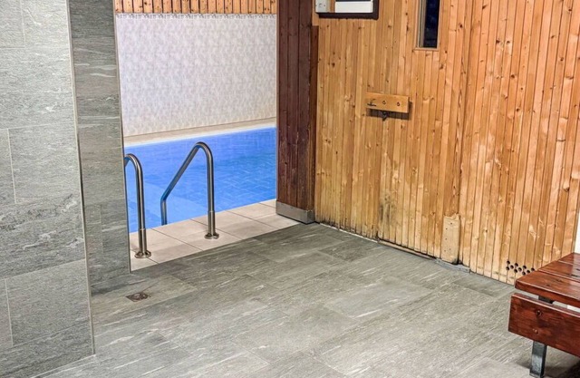 Beautiful apartment for 4 people with WIFI, pool, TV, balcony, pets allowed and panoramic view