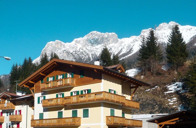 Beautiful apartment for 2 people with WIFI, TV, balcony and pets allowed