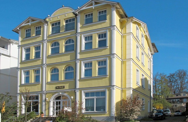 Beautiful apartment in villa for 4 people with WIFI, TV, terrace and pets allowed
