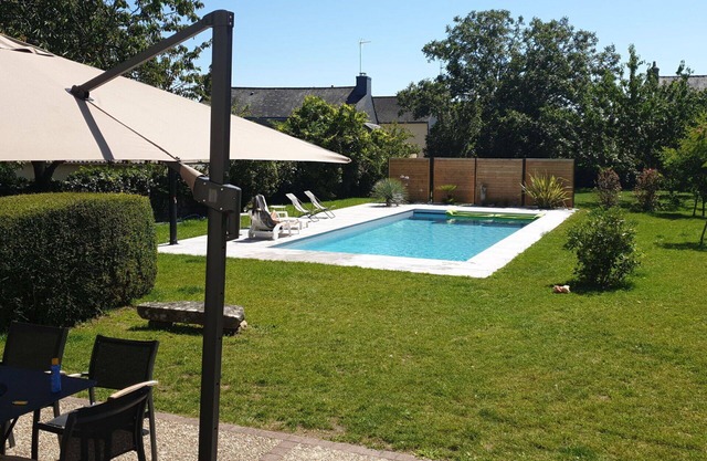 Beautiful apartment in villa for 8 guests with WIFI, private pool, TV and terrace