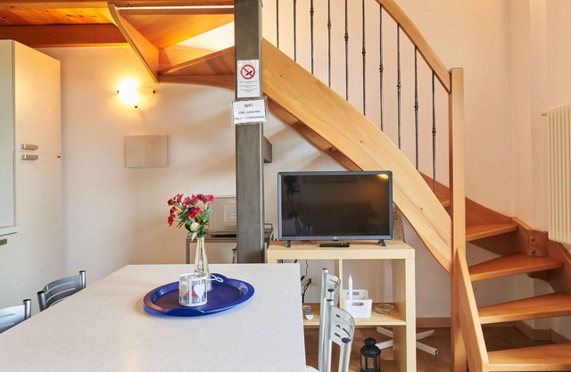 Beautiful apartment in villa for 4 people with WIFI, A/C, TV, patio and pets allowed