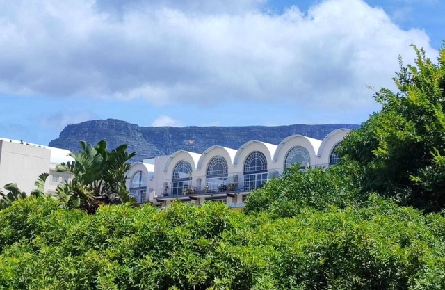 Beautiful Appartement With Balcony and Great View at Bokaap