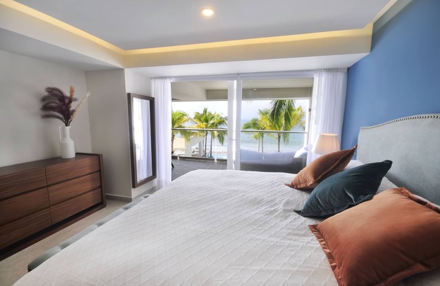 BEAUTIFUL BEACHFRONT CONDO WITH POOL