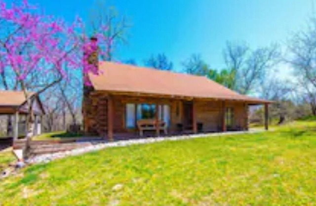 Beautiful Cabin 3 miles from Lazy E