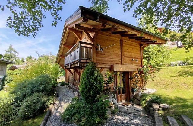 Beautiful chalet with garden close to the slopes