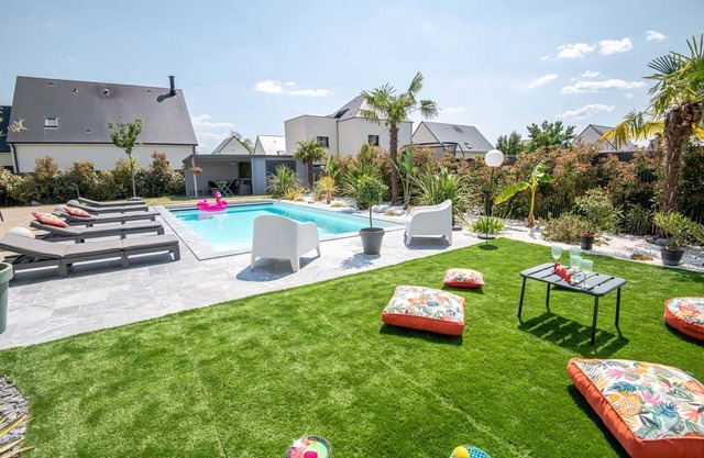 Beautiful Cottage ⭐️⭐️⭐️⭐️ with Swimming Pool near Tours