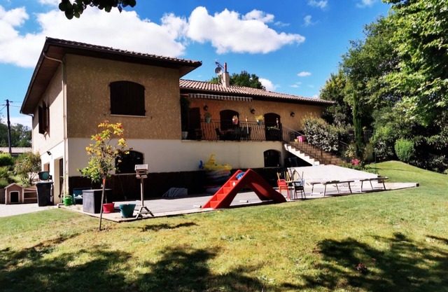 Beautiful country house, Saucats. 25mn from Bordeaux, 30mn from Bassin d'Arcachon.