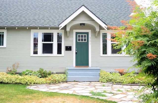 Beautiful, Cozy Downtown CDA Home