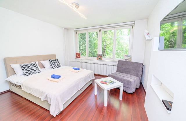 Beautiful Cozy Studio close to City Center