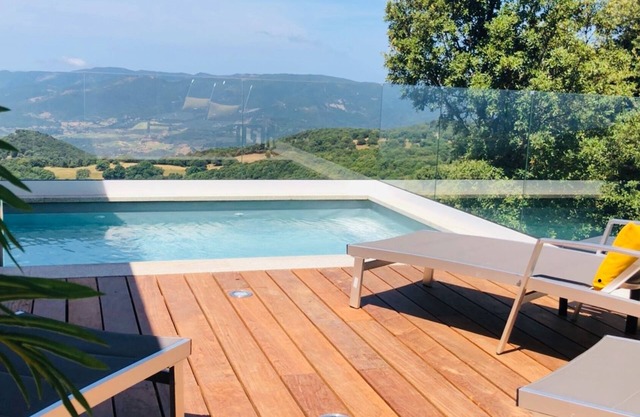 Beautiful detached villa of 160 m2 classified 4* with sea view swimming pool 9 persons