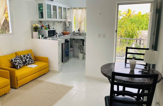 Beautiful 30 m2 Studio AC Hot Shower WIFI Near JUMBO Free PARKING