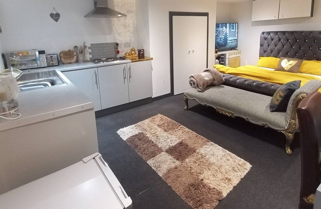 Beautiful En-suite Studio in Leeds -Lower Floor